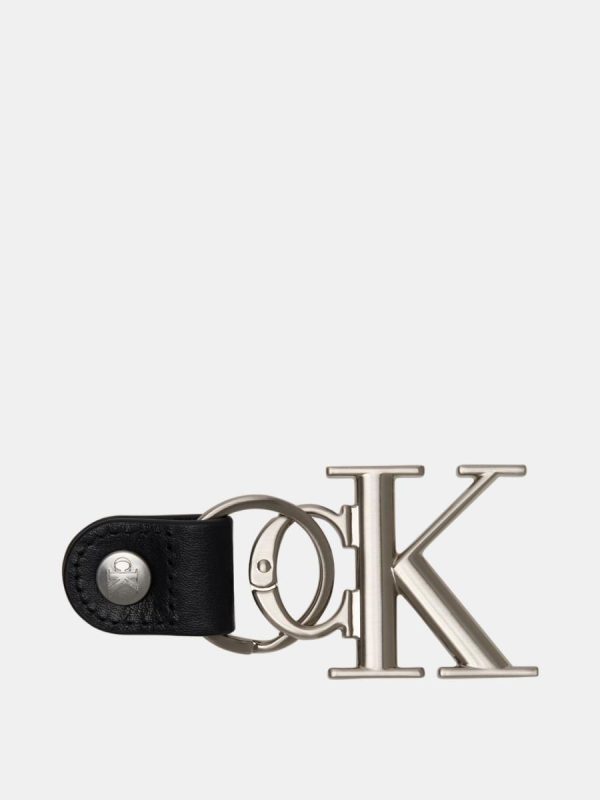 Llavero Calvin Klein. - Plata