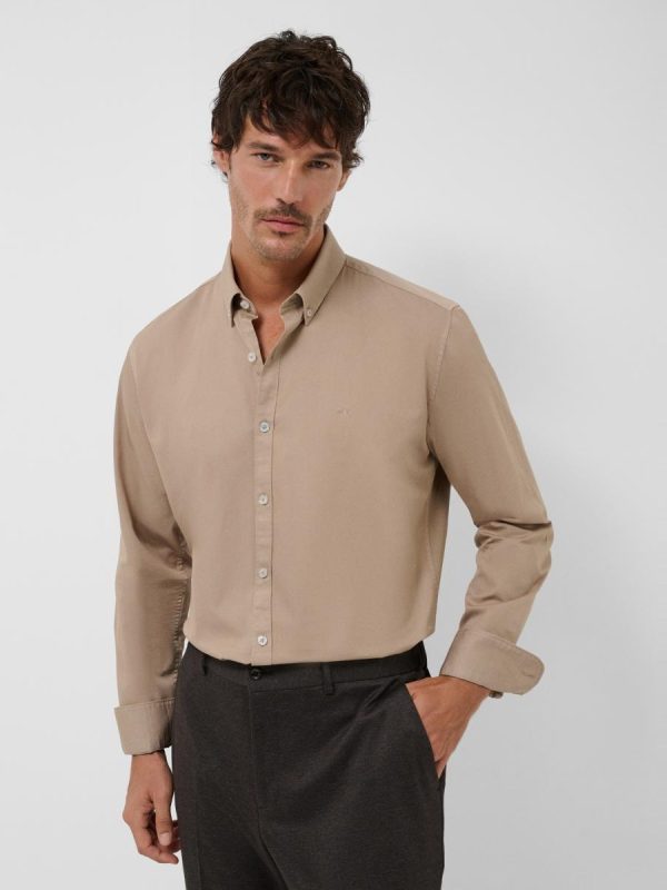 Camisa sport de hombre regular fit tintada - Marrón claro