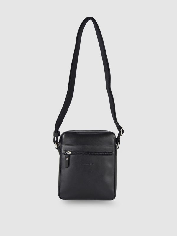 Bandolera de piel en color negro con bolsillo exterior - Negro