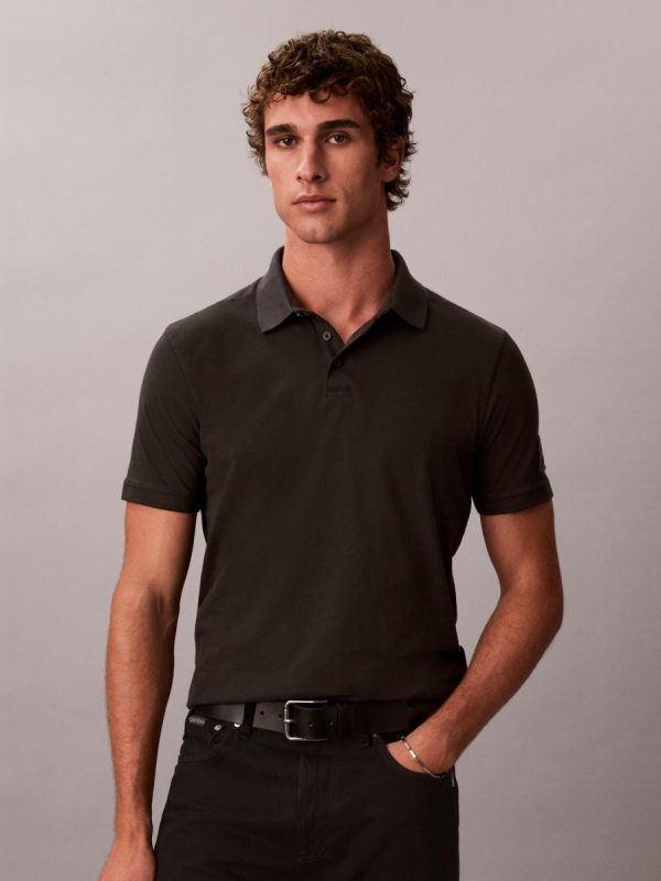 Polo Hombre con badge en tejido suave - Negro