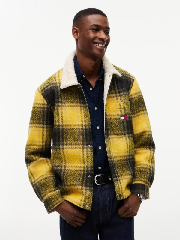 Sobrecamisa TJM Teddy Collar Brushed Shacket de Tommy Jeans - Amarillo