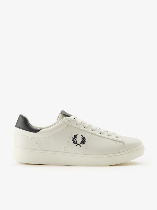 Zapatillas de hombre tipo casco bajas en piel con logotipo - Blanco roto